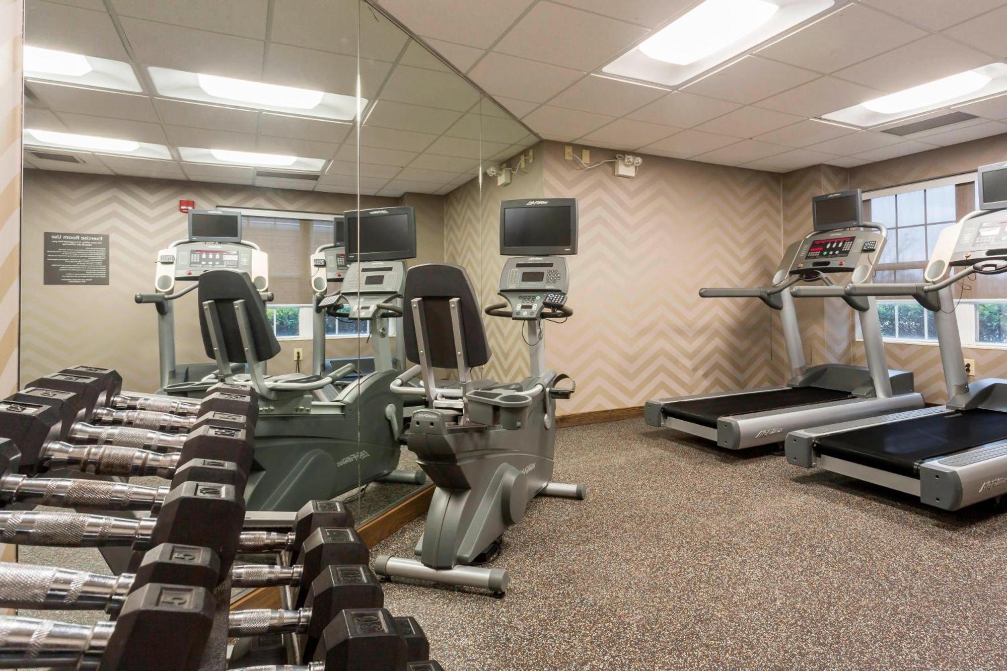 Residence Inn Louisville Northeast Екстер'єр фото