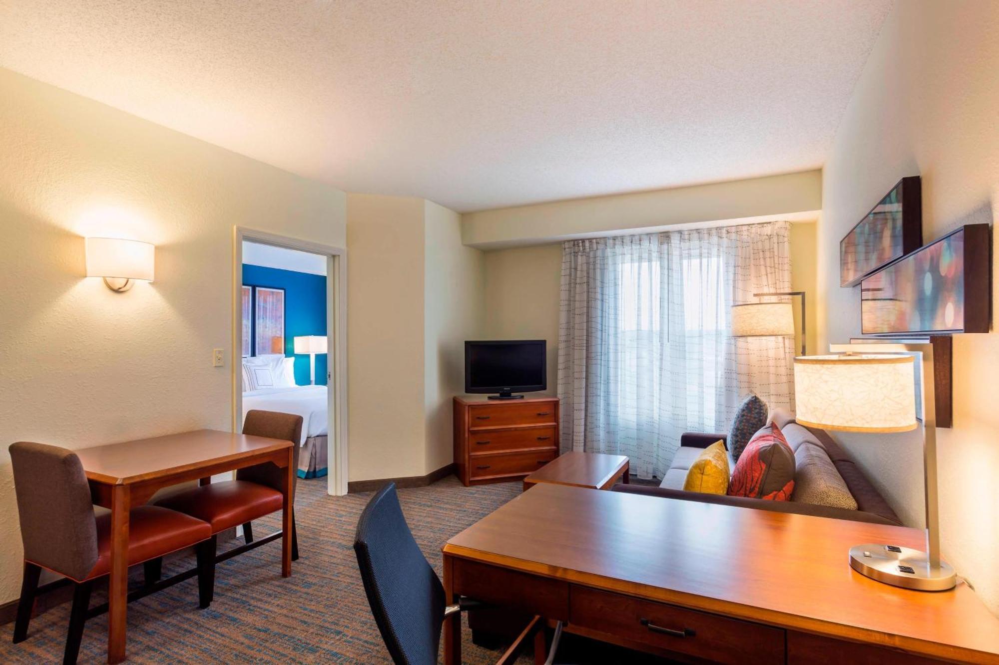 Residence Inn Louisville Northeast Екстер'єр фото