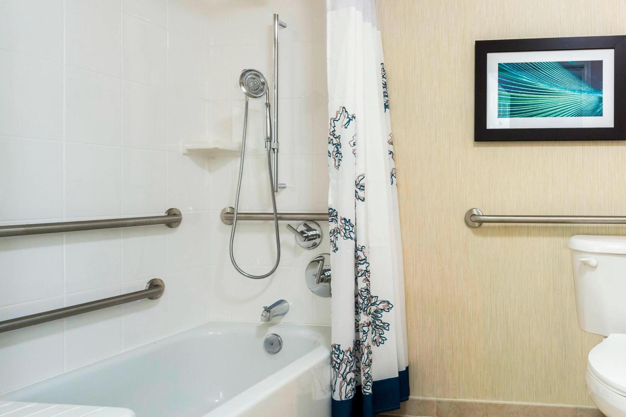 Residence Inn Louisville Northeast Екстер'єр фото